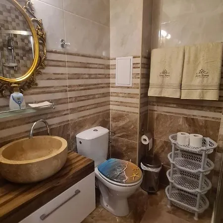 Apartment Sweet 2