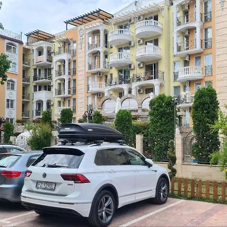 Apartment Sweet 2